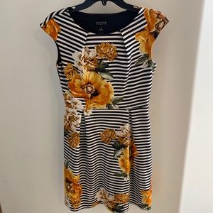 Cap sleeve pleated navy stripe floral dress